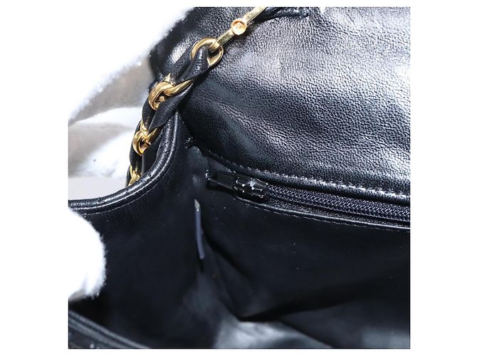 Borsa a tracolla con catena Bally in pelle nera e tono oro Auth BA16160A Nero - vista 22