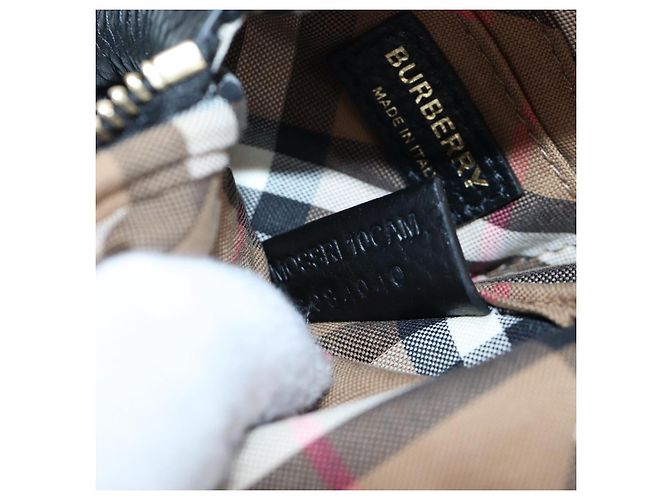 BURBERRY Shoulder Pouch Leather Black Gold Auth am12646V Schwarz Golden - Ansicht 11
