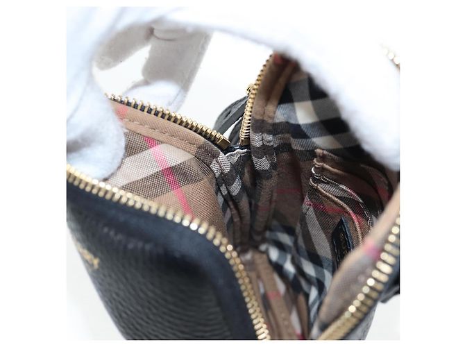 BURBERRY Shoulder Pouch Leather Black Gold Auth am12646V Schwarz Golden - Ansicht 23