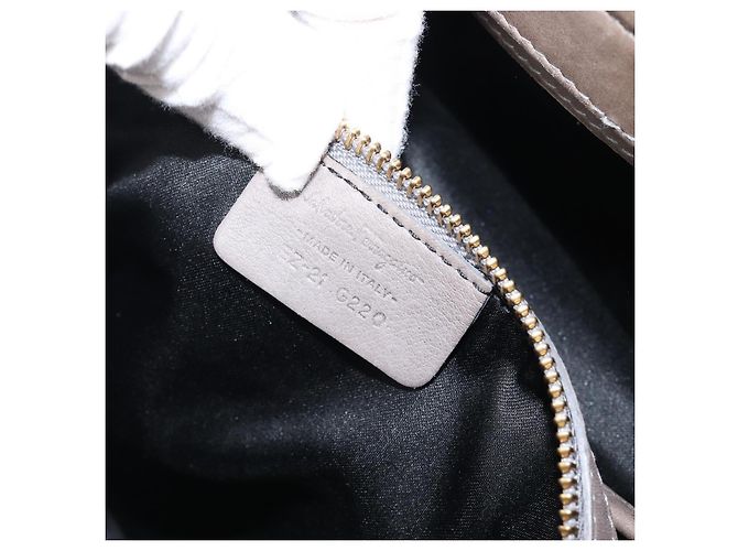 Borsa Salvatore Ferragamo Gancini in pelle 2way Grigio Oro Auth LN143 Marrone D'oro - vista 12