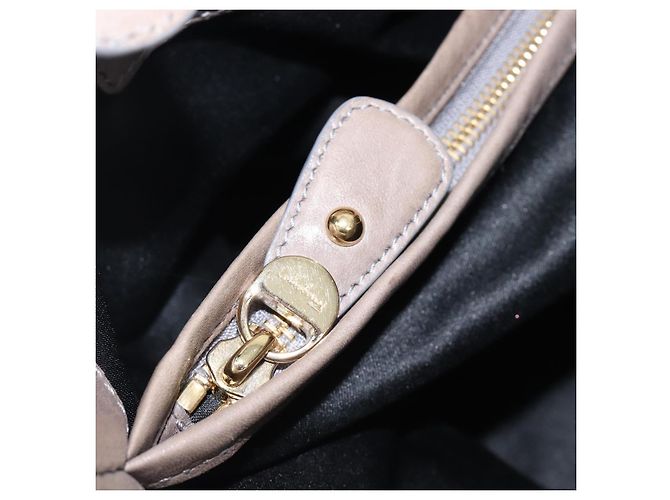 Borsa Salvatore Ferragamo Gancini in pelle 2way Grigio Oro Auth LN143 Marrone D'oro - vista 29