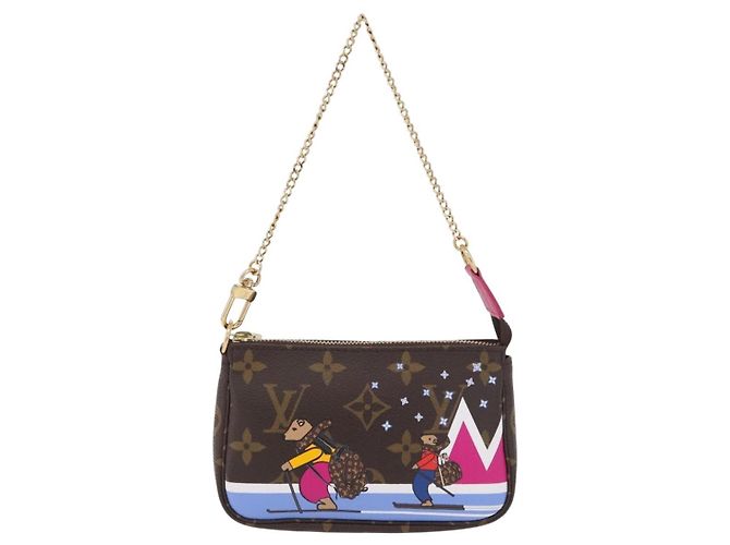 LOUIS VUITTON Ski Bear Mini Pochette Accessoires Pouch M67769 LV Auth ka6379M Monogramma - vista 13