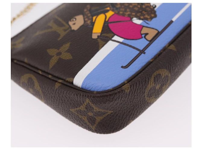 LOUIS VUITTON Ski Bear Mini Pochette Accessoires Pouch M67769 LV Auth ka6379M Monogramma - vista 14