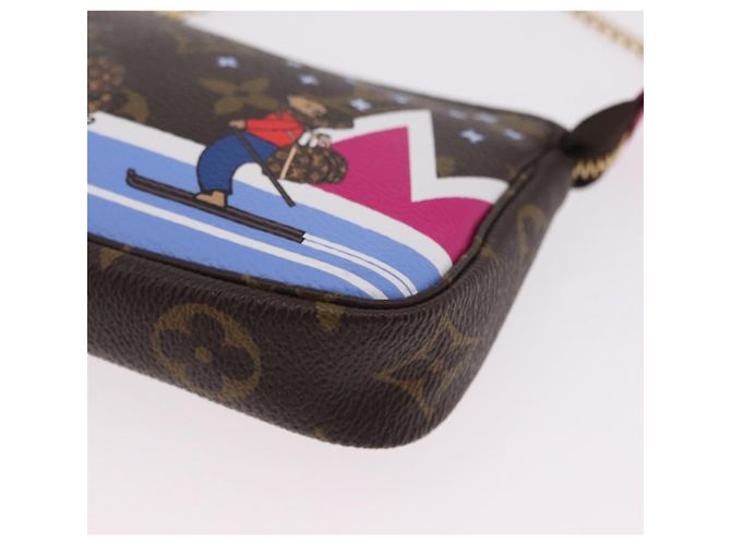 LOUIS VUITTON Ski Bear Mini Pochette Accessoires Pouch M67769 LV Auth ka6379M Monogramma - vista 15