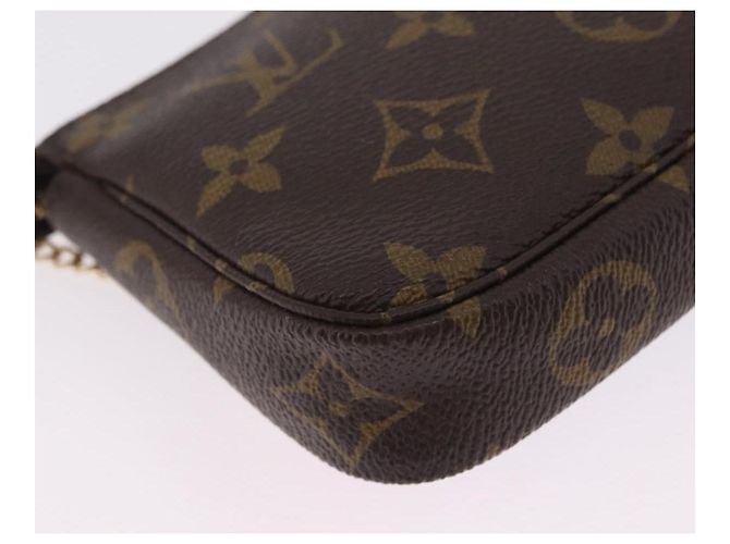 LOUIS VUITTON Ski Bear Mini Pochette Accessoires Pouch M67769 LV Auth ka6379M Monogramma - vista 16