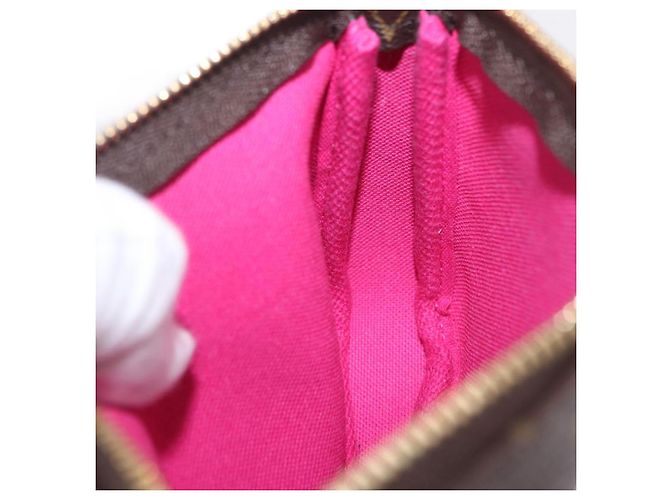 LOUIS VUITTON Ski Bear Mini Pochette Accessoires Pouch M67769 LV Auth ka6379M Monogramma - vista 20