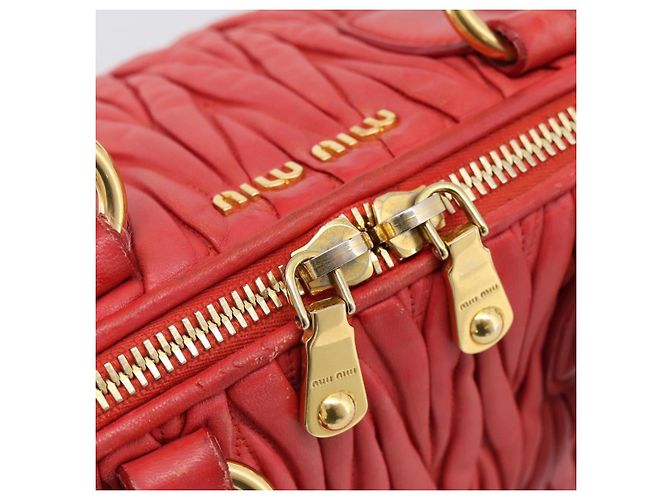 Borsa Miu Miu Matelassé in pelle 2way Rossa Oro Auth bs37398 Rosso D'oro - vista 20