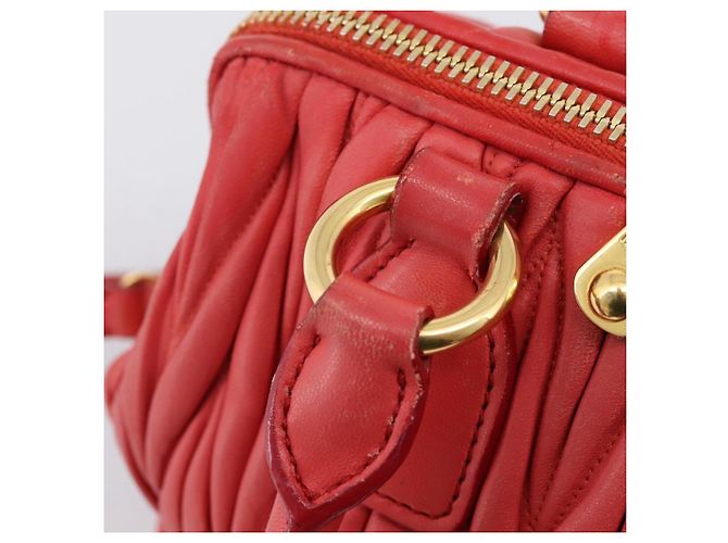 Borsa Miu Miu Matelassé in pelle 2way Rossa Oro Auth bs37398 Rosso D'oro - vista 22