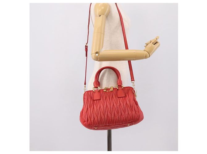 Borsa Miu Miu Matelassé in pelle 2way Rossa Oro Auth bs37398 Rosso D'oro - vista 31