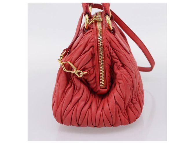 Borsa Miu Miu Matelassé in pelle 2way Rossa Oro Auth bs37398 Rosso D'oro - vista 4