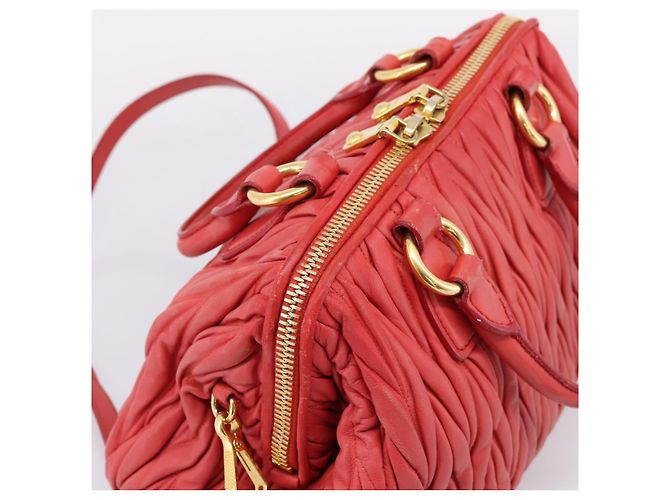 Borsa Miu Miu Matelassé in pelle 2way Rossa Oro Auth bs37398 Rosso D'oro - vista 6