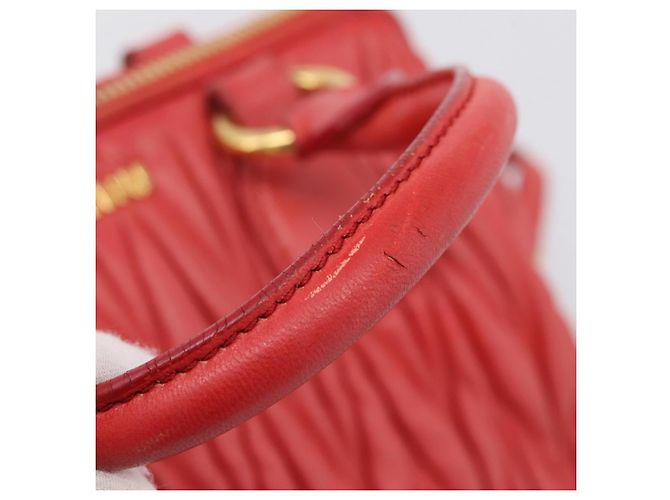 Borsa Miu Miu Matelassé in pelle 2way Rossa Oro Auth bs37398 Rosso D'oro - vista 9