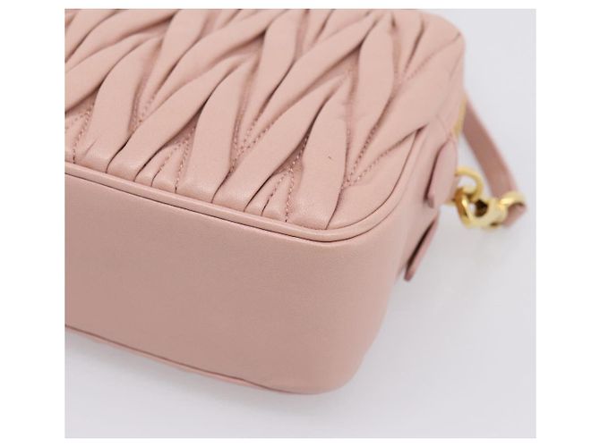 Borsa a tracolla Miu Miu Matelassé in pelle Rosa Oro Auth ar14289M D'oro - vista 14