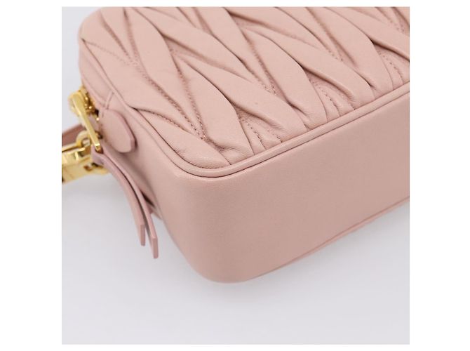 Borsa a tracolla Miu Miu Matelassé in pelle Rosa Oro Auth ar14289M D'oro - vista 15