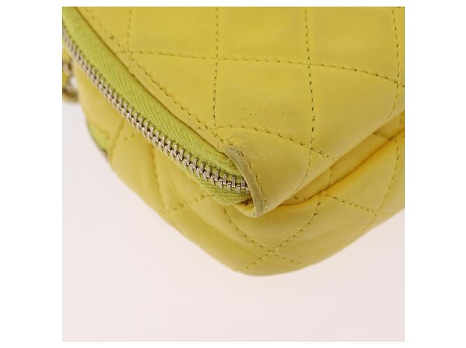 Borsa a tracolla CHANEL Matelasse con catena in pelle d'agnello Giallo Oro CC Auth ka6413M D'oro - vista 18