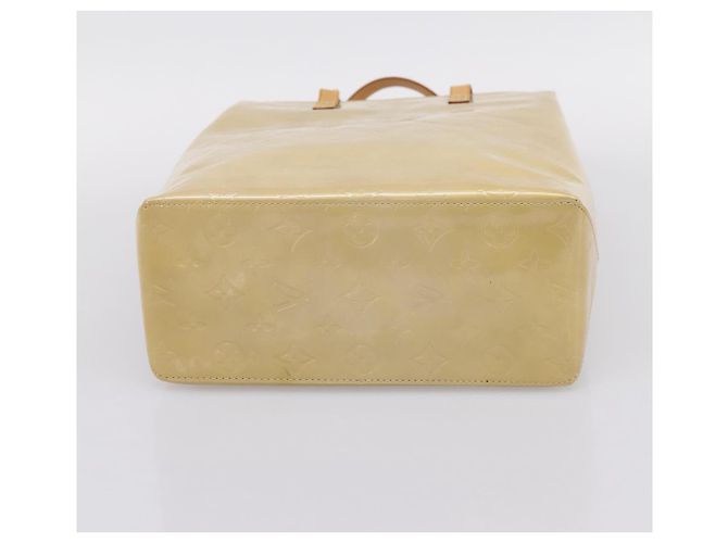 Borsa a mano LOUIS VUITTON Monogram Vernis Reade MM Beige M91141 LV Auth 205928A - vista 5