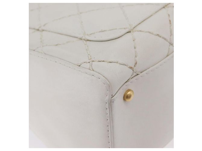 Bolsa CHANEL Wild Stitch em couro branco com detalhes dourados CC Auth mr2972 - vista 19