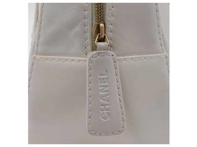 Bolsa CHANEL Wild Stitch em couro branco com detalhes dourados CC Auth mr2972 - vista 21
