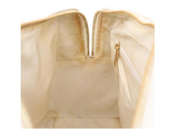 Bolsa CHANEL Wild Stitch em couro branco com detalhes dourados CC Auth mr2972 - vista 26