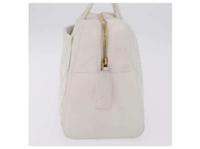 Bolsa CHANEL Wild Stitch em couro branco com detalhes dourados CC Auth mr2972 - vista 5