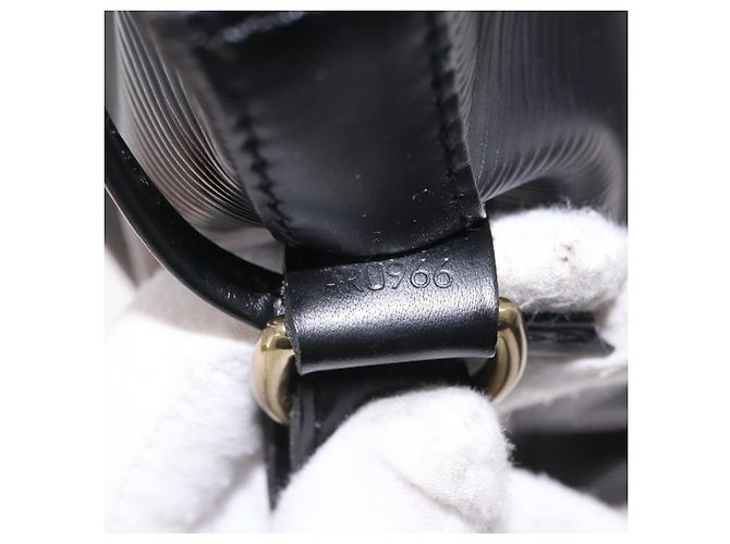 LOUIS VUITTON Borsa a tracolla Noe Epi Nera M44002 LV Auth 205126V Nero - vista 11
