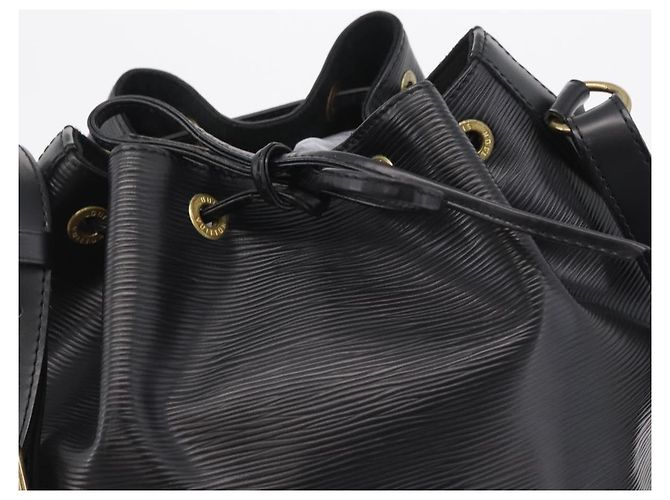LOUIS VUITTON Borsa a tracolla Noe Epi Nera M44002 LV Auth 205126V Nero - vista 19