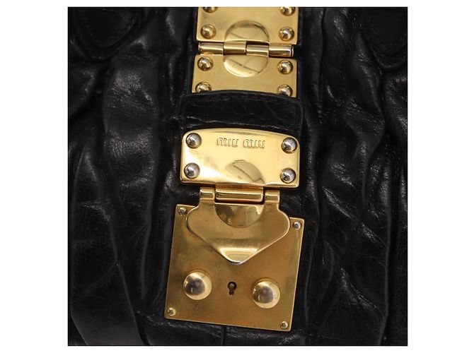 Bolsa de mão Miu Miu em couro preto e dourado Auth mr3040A - vista 18