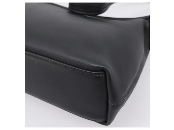 Bolsa de Ombro Coach em Couro Preta e Dourada Auth ar14294A Preto Dourado - vista 15