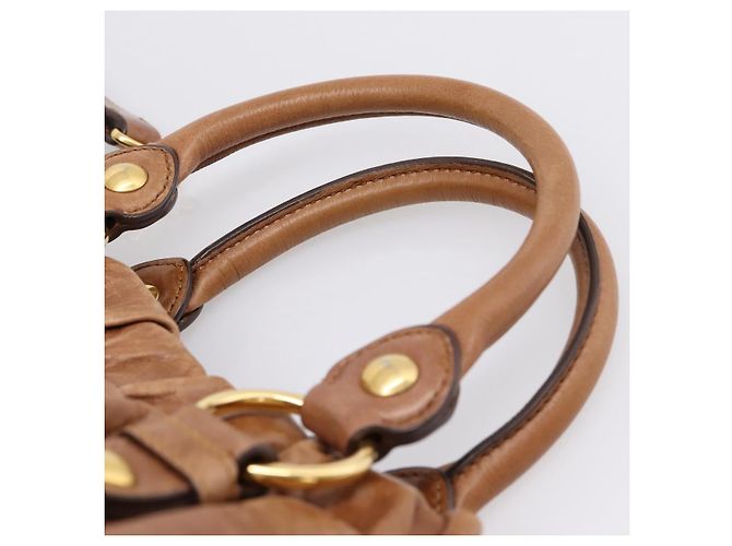 Bolsa Miu Miu em couro 2way marrom tom dourado Auth mr3024V - vista 8