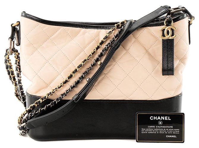 CHANEL - Borsa a tracolla Gabrielle Large in pelle stropicciata beige e pelle liscia nera - vista 9