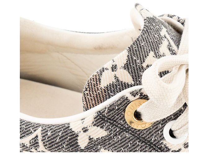 LOUIS VUITTON - Sneakers Time Out Louis Vuitton in denim monogrammato grigio e beige (T37) - vista 5