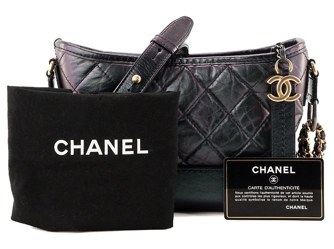 CHANEL - Borsa a tracolla Gabrielle mini in pelle stropicciata nera iridescente Nero - vista 9