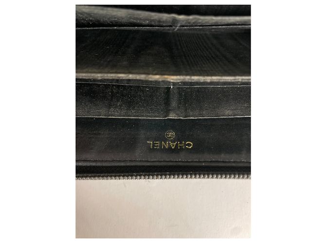 Vintage Chanel Pebbled Leather Zip Wallet Black Silver - view 4
