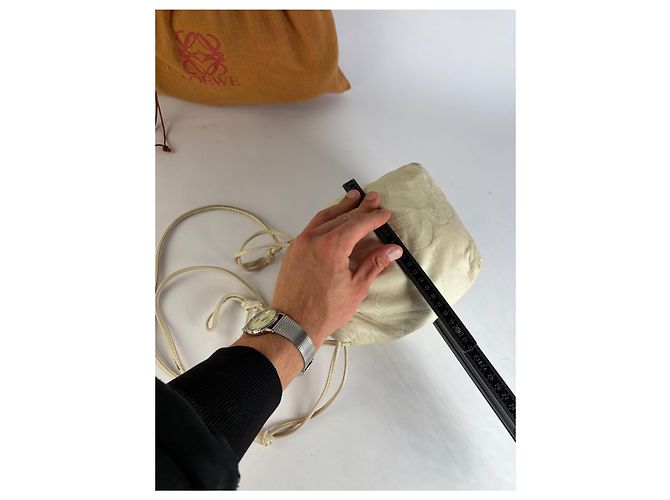 Vintage Loewe Textilleder-Beuteltasche Ende der 1990er Off-White Weiß - Ansicht 11