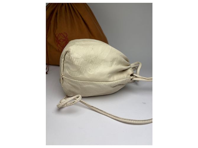 Vintage Loewe Textilleder-Beuteltasche Ende der 1990er Off-White Weiß - Ansicht 9