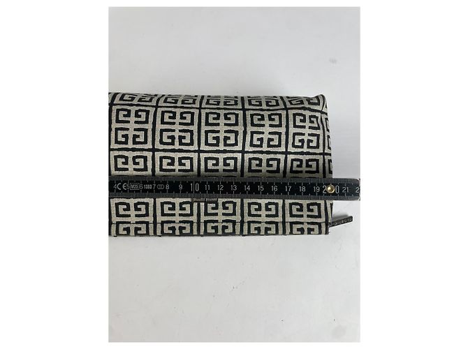 Vintage Givenchy 4G Jacquard Clutch Wallet Late 1990s Beige Black - view 10