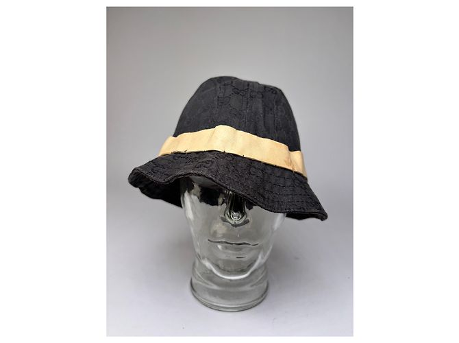 Sombrero Bucket Vintage Gucci GG Monogram Canvas Finales de los 90 Negro Beige - vista 3