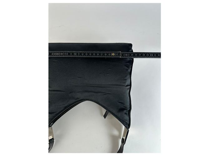 Vintage Gucci Nylon Hobo Bag Schwarz Silber - Ansicht 9