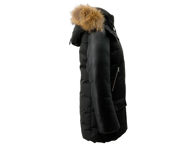 Casaco Puffer Mackage Preto com Mangas de Couro e Capuz com Detalhe em Pele - vista 2