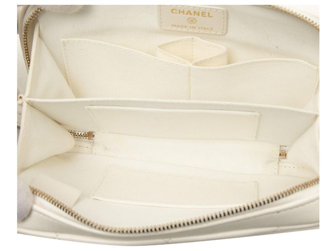 Borsa Camera Chanel 19 in pelle di agnello bianca Bianco - vista 4