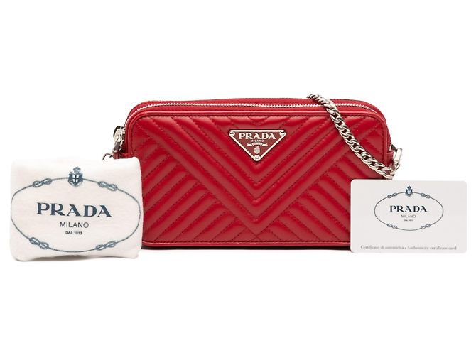 Prada Mini Soft Calf Impunture Diagramme Doppelreißverschluss-Tasche, rot - Ansicht 8