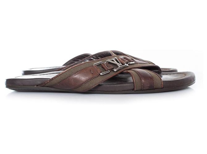 Louis Vuitton, sandali incrociati in pelle marrone - vista 4