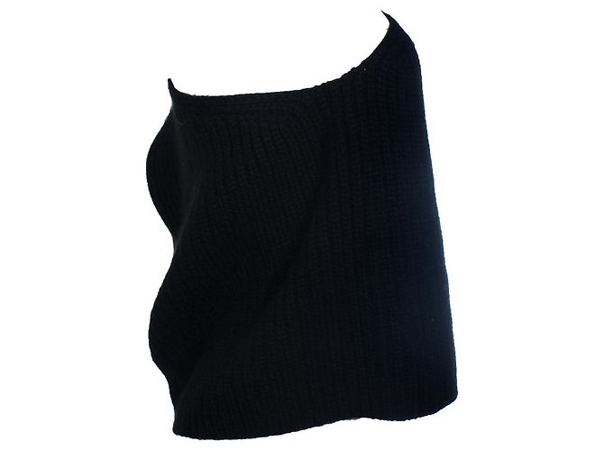 Autre Marque Lisa Yang, einschultriger Strickpullover in Schwarz - Ansicht 4
