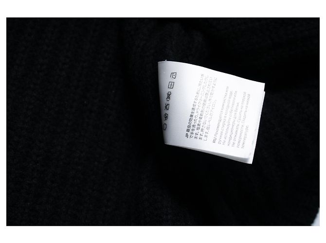 Autre Marque Lisa Yang, einschultriger Strickpullover in Schwarz - Ansicht 6