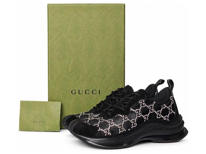 Gucci, sneaker in mesh con applicazioni di strass GG run Nero - vista 7
