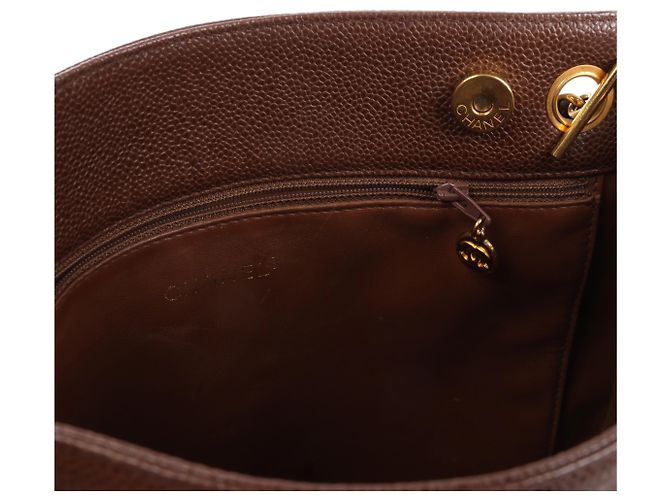 Borsa a tracolla Chanel Coco Mark in pelle caviar marrone - vista 13