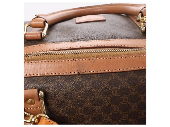 Triomphe Céline Borsa da viaggio Celine Macadam Boston PVC x Leather in marrone - vista 11