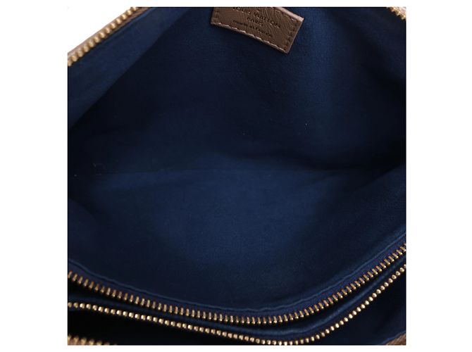 Louis Vuitton Coussin PM Monogram Embossed Schultertasche in Beige M21263 Marineblau - Ansicht 10