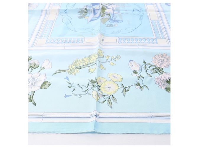 Hermès Carré 90 "Quai aux Fleurs" Seidentuch in Hellblau - Ansicht 9