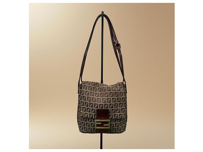 Borsa Fendi Mamma Baguette Zucca Canvas Marrone Monogramma - vista 2
